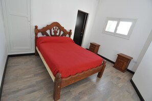 Habitación estándar doble | Tabla de planchar con plancha y wifi gratis