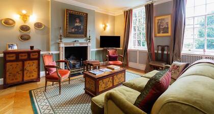 Chelsea Grandeur