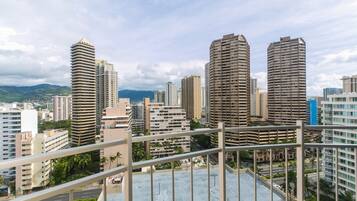 Condo, 1 Bedroom | Property grounds