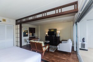 1 bedroom, iron/ironing board, free WiFi, bed sheets - Ilikai Tower 1 Bedroom City View Condos with Private Lanai & Free Wifi! (Honolulu)