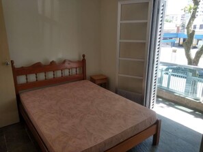 2 bedrooms, iron/ironing board, WiFi - Apartment in Asturias Beach (Asturias)