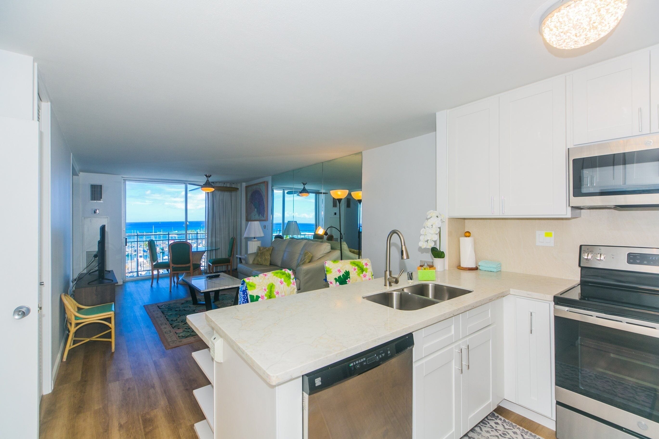 Condo, 1 Bedroom | Private kitchen | Fridge, oven, stovetop, dishwasher