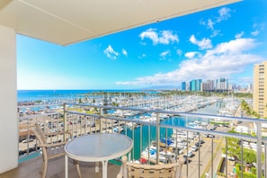 Condo, 2 Bedrooms | Property grounds