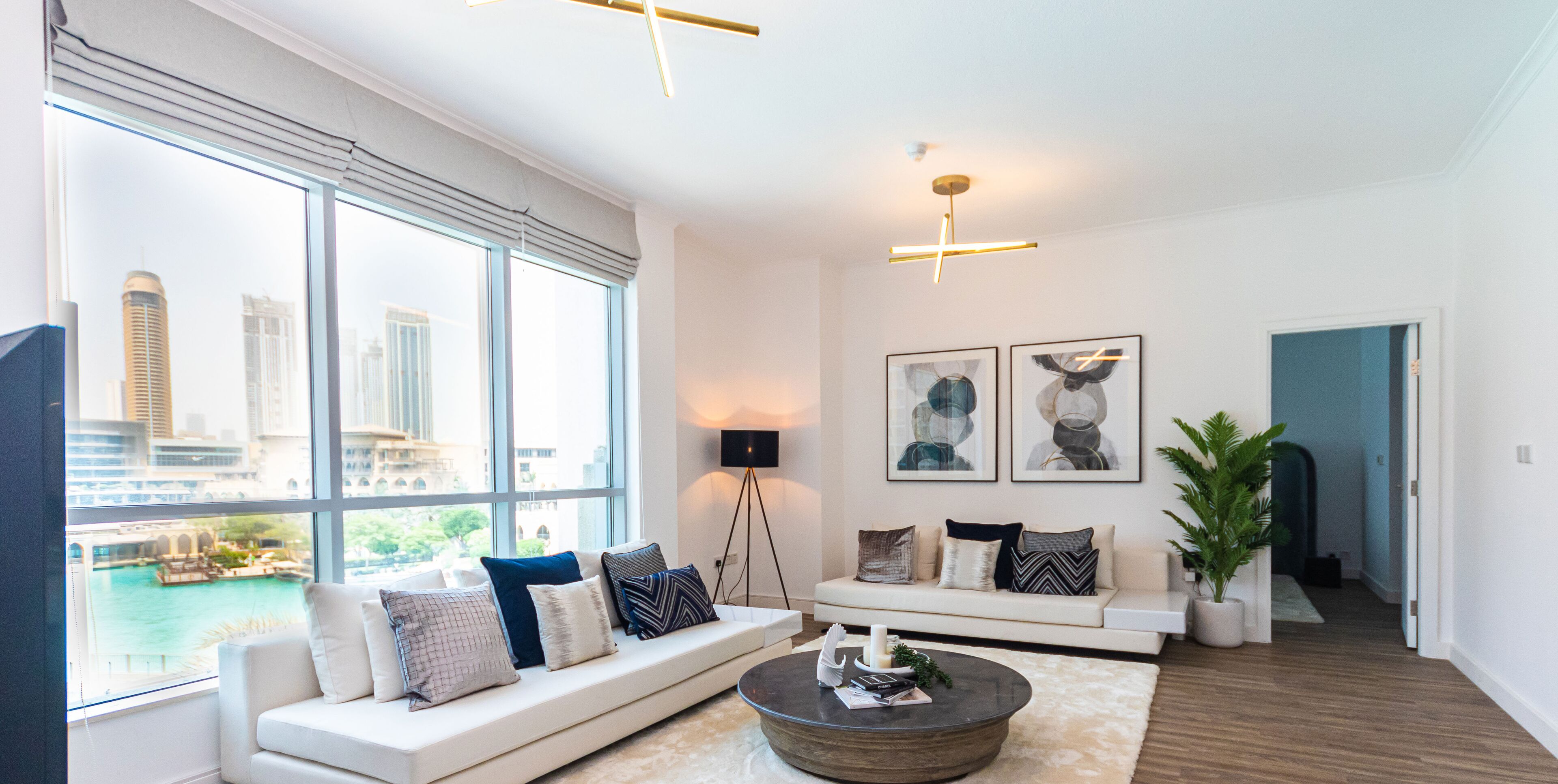 202 - Three bedroom with Full Burj Khalifa and fountain view - Natasha Rox Design | Khu phòng khách | TV màn hình phẳng 