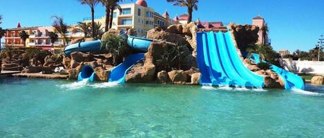 Indoor pool, outdoor pool, sun loungers