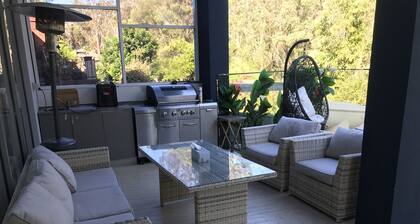Luxury big house cinema pool many guests