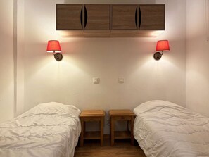 1 bedroom, WiFi - Ski-in/Ski-out, Pool, Sauna, WiFi, Southern Exposure, Sleeps 6 - Les Orres 1800 (Les Orres)