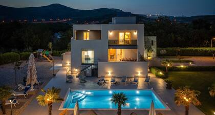 Villa Marijeta exclusive 5 star villa with 50sqm heated pool, 6 bedrooms and playroom