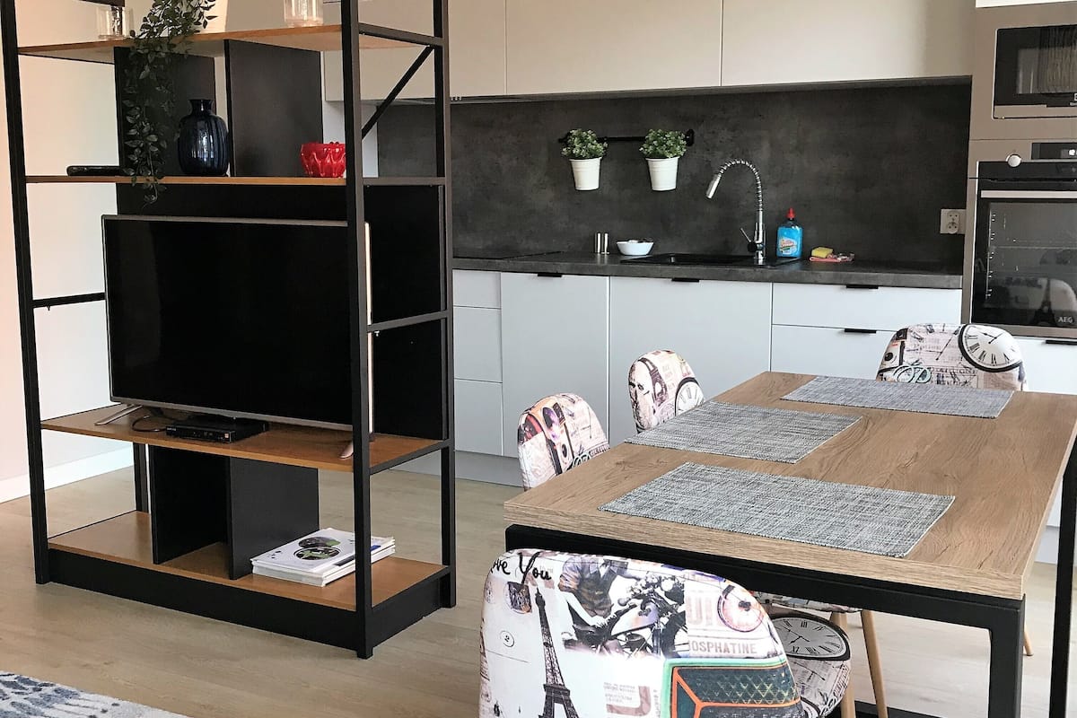 1 habitación, decoración personalizada y muebles diferentes