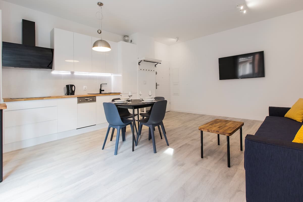1 habitación, decoración personalizada y muebles diferentes