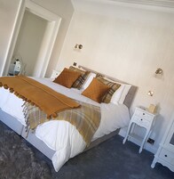 传统双人房 | 熨斗/熨板、免费 WiFi、床单