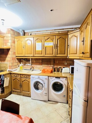 Refrigerador y microondas