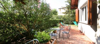 Villa in Forte dei Marmi für 8 Personen nah am Meer