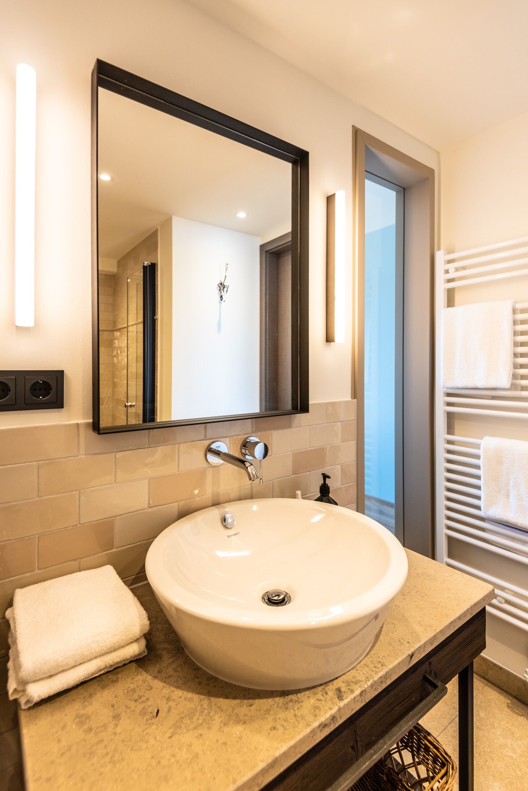 river view koje | bathroom | shower, free toiletries, hair dryer, bathrobes