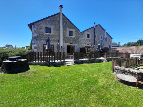 The Sidings - Character cottage within walking distance of restaurants/bakeries