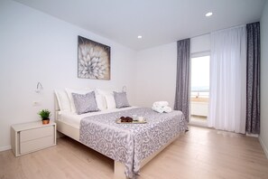 5 bedrooms, iron/ironing board, WiFi, bed sheets - Villa Dasianda - only 90 m from the beach, private 30msq heated pool (Stanici)