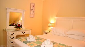 Unclassified image, 2 of 10, button - East Clare Golf Village by Legenda Tours (Bodyke)