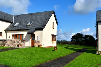 East Clare Golf Village by Legenda Tours