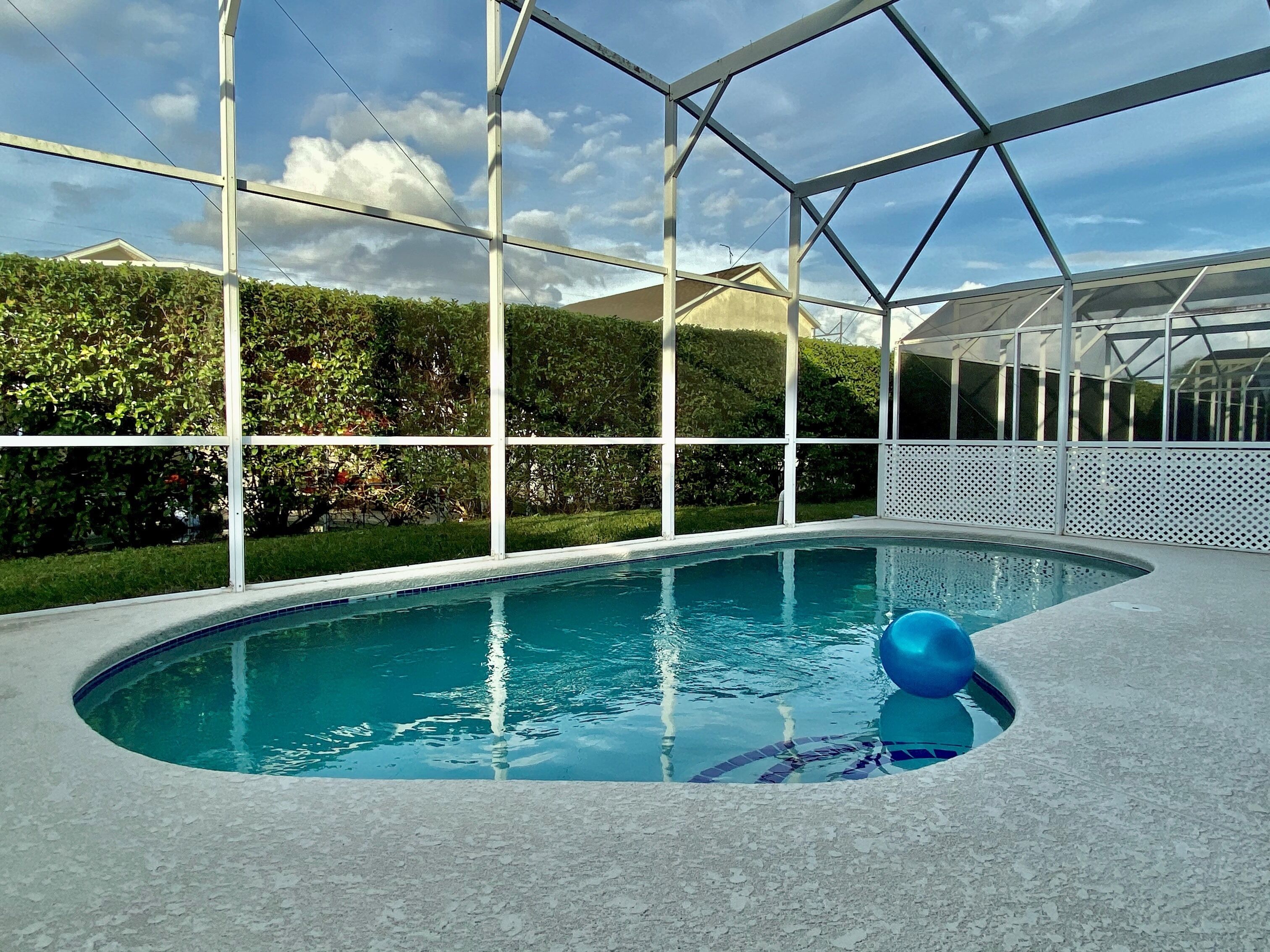 Grand Luxury Pool Home near Disney & Universal