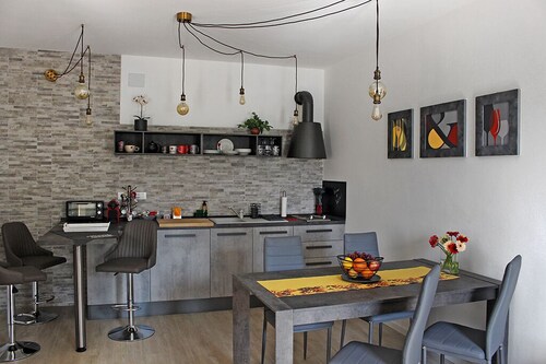 Apartment with independent entrance