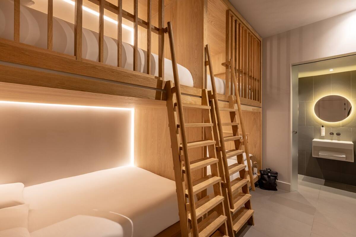 高級寢具、Select Comfort 床墊、隔音、免費 Wi-Fi