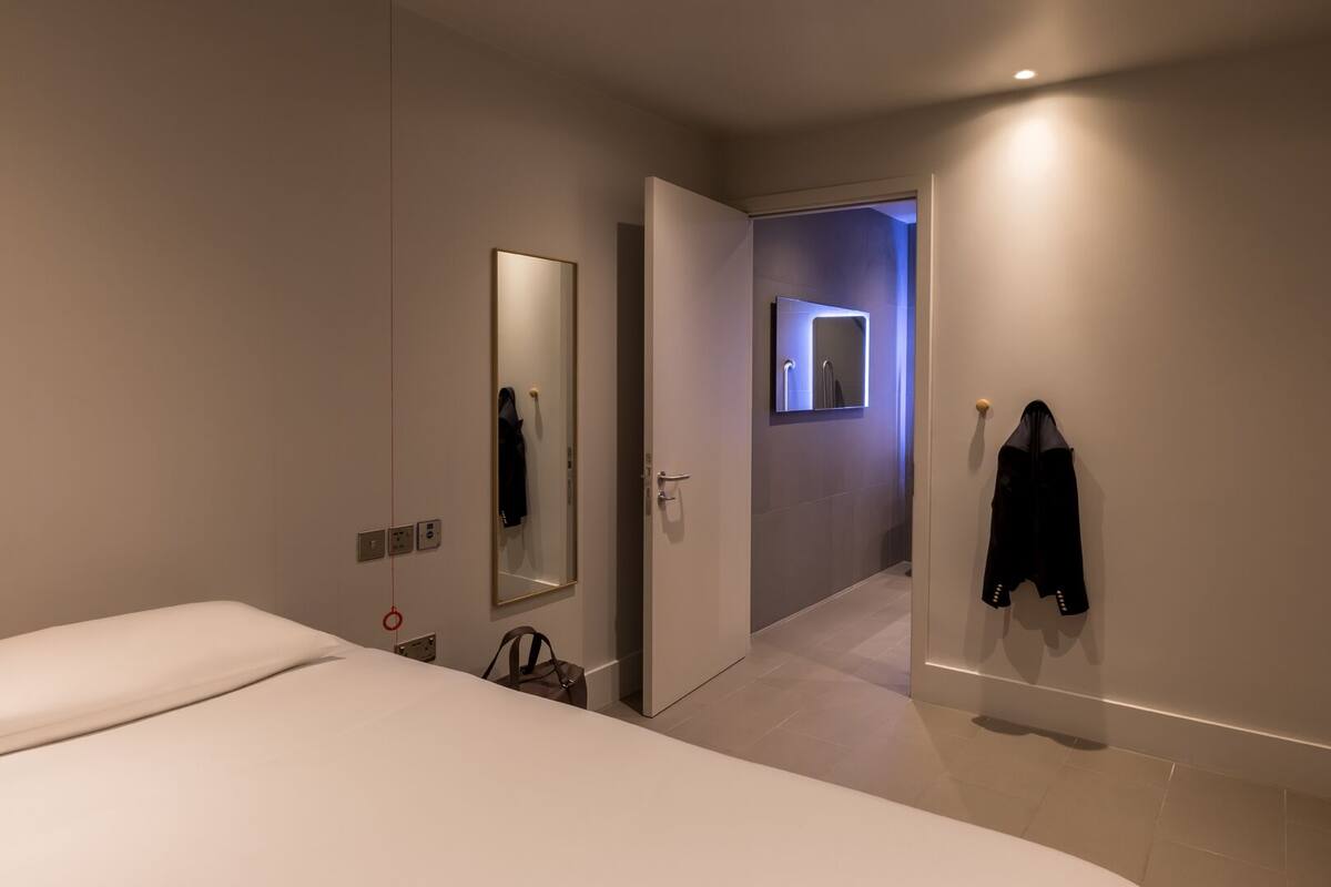Cocoon Accessible | 高級寢具、Select Comfort 床墊、隔音、免費 Wi-Fi