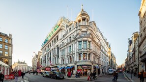 Exterior - Zedwell Piccadilly Circus (London)