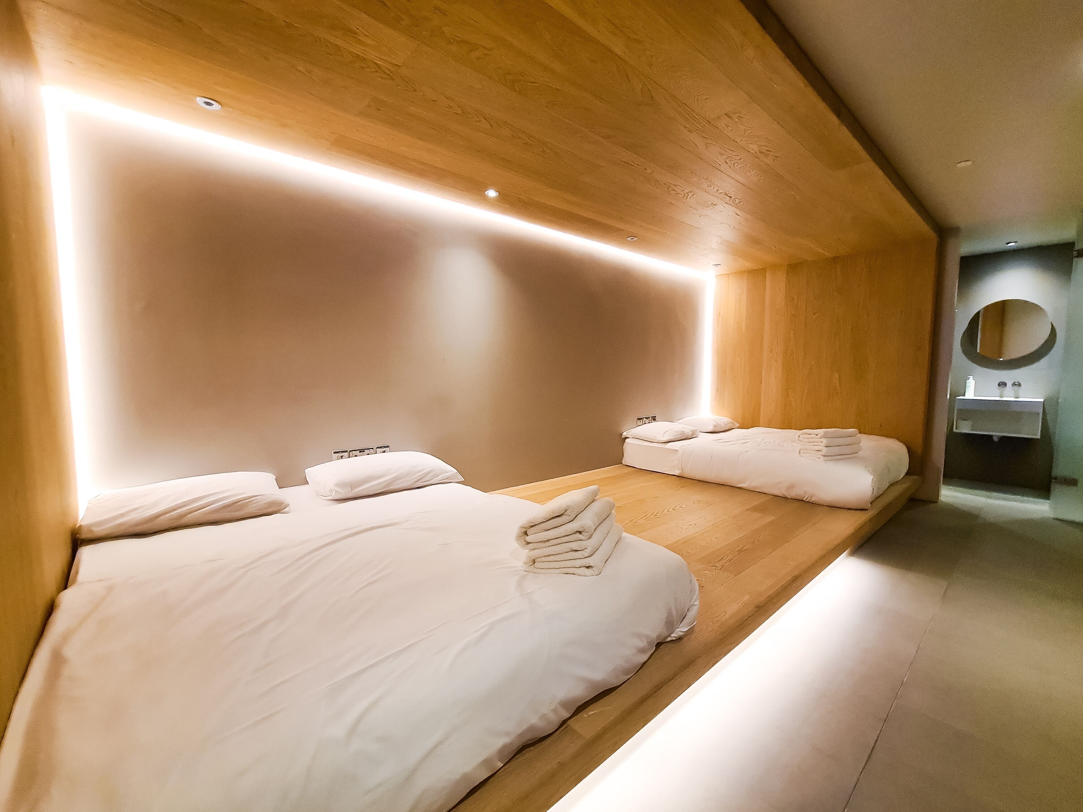 Ropa de cama de alta calidad, camas Select Comfort y insonorización 