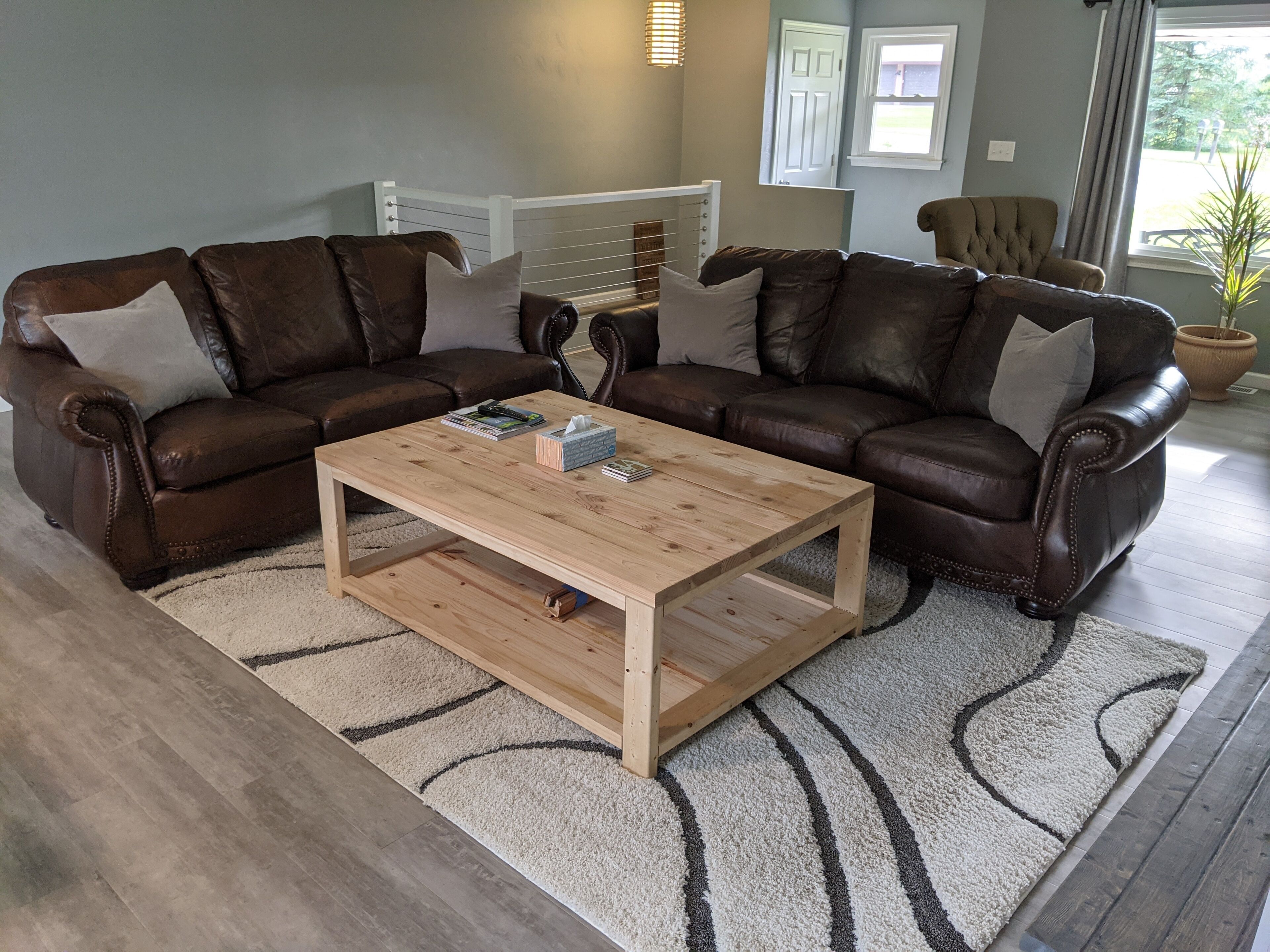 SPACIOUS Renovated Home 2 Miles From ND Campus w/ OUTDOOR TV! 600+MBPS Internet