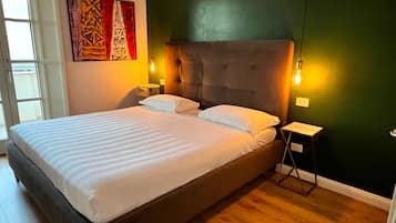 Habitación Deluxe | Edredones de plumas, minibar, sistema de insonorización