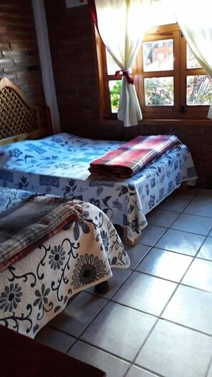 Basic Cabin, 3 Bedrooms, Kitchenette - Posada de Los Reyes (Mazamitla)