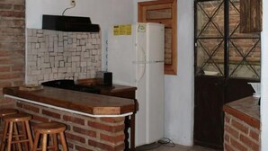 Ảnh chưa phân loại, 2 trong số 27 ảnh, nút