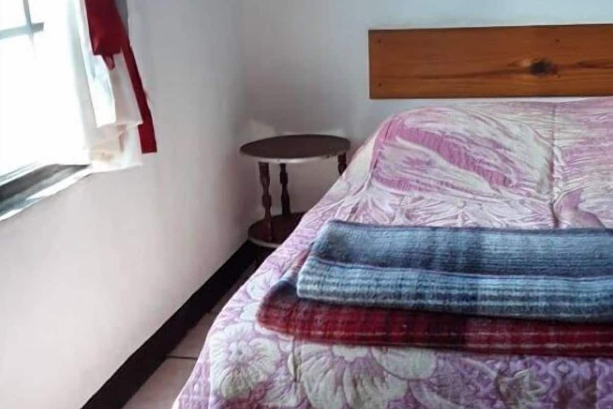 Basic Cabin, 2 Bedrooms, Kitchenette | 1 bedroom