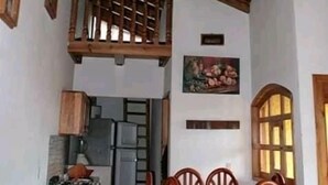 Ảnh chưa phân loại, 4 trong số 27 ảnh, nút