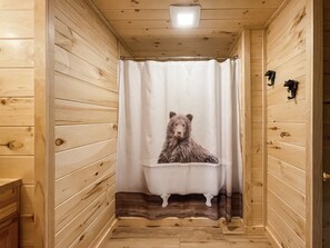 Interior - Pet friendly/Hot tub/High speed internet/Location! (Sevierville)