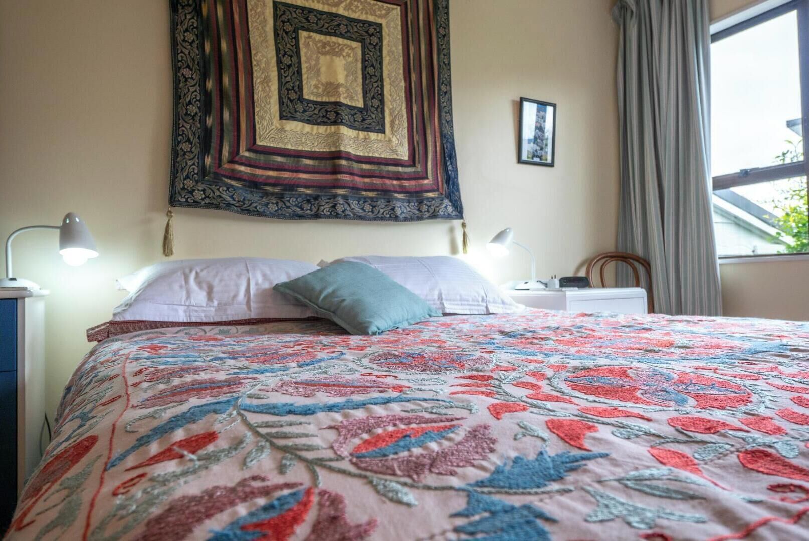 1 slaapkamer, een strijkplank/strijkijzer, internet, beddengoed