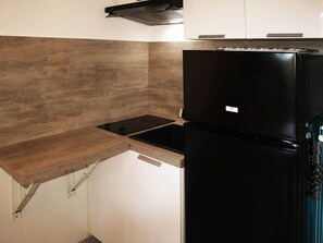 Réfrigérateur, micro-ondes