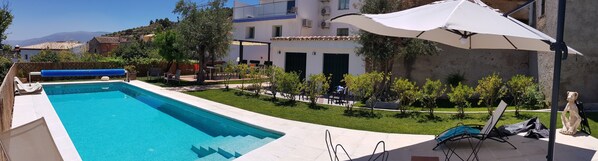 Seasonal outdoor pool - Casa Los Tejones (El Pinar)