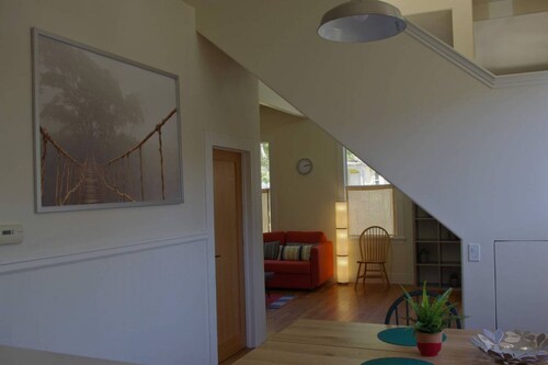 Berkeley XXL Delux Supreme House