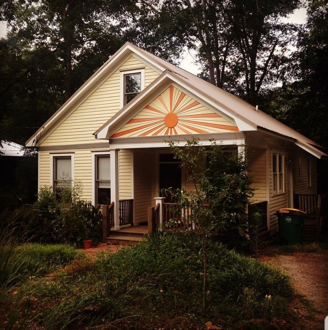 1/2 mile from Downtown Athens, 1 mile to Sanford!