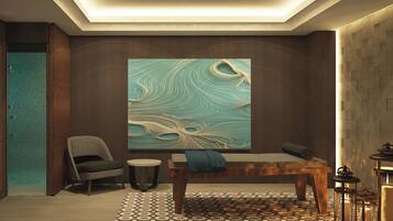 Een sauna, een stoombad, massagebehandelingen