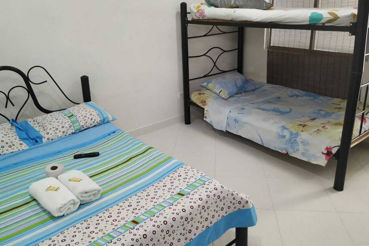 Free WiFi, bed sheets