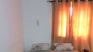 Unclassified image, 2 of 12, button - Hotel Venise (Niamey)