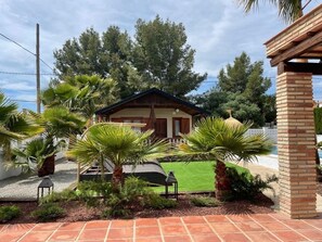 Exterior - VILLA LAS PALMERAS Beautiful house with private pool  (Les Tres Cales)