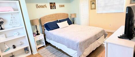 1 bedroom, iron/ironing board, WiFi, bed sheets