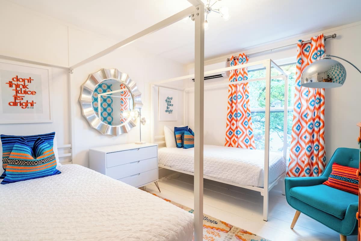 Standaard kamer, 1 twee- of 2 eenpersoonsbedden, 2 eenpersoonsbedden, uitzicht op tuin (Room 4) | 1 slaapkamer, luxe beddengoed, bedden met traagschuimmatras