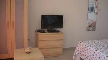 Zimmersafe, Bügeleisen/Bügelbrett, WLAN, Bettwäsche