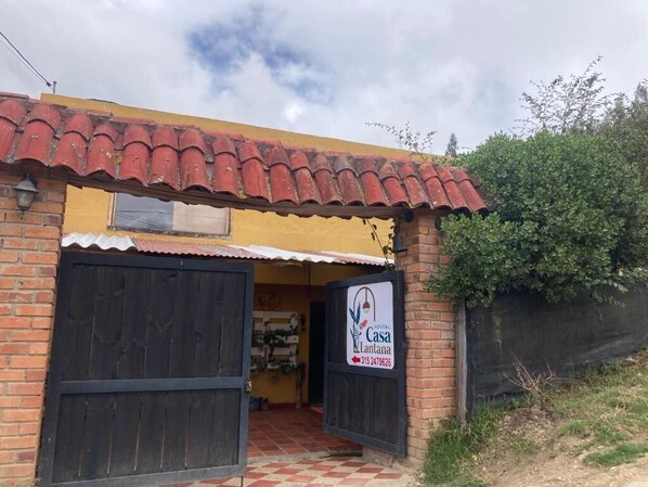 Overnatningsstedets facade