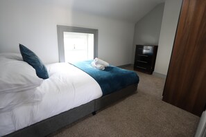 2 bedrooms, iron/ironing board, free WiFi, bed sheets - Liverpool City Loft Homebase at York St (Liverpool)