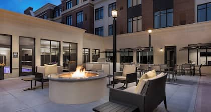 Residence Inn Long Island Garden City
